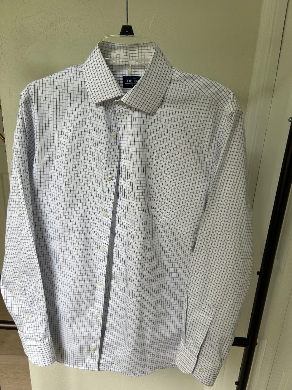 Tie Bar men’s button down shirt